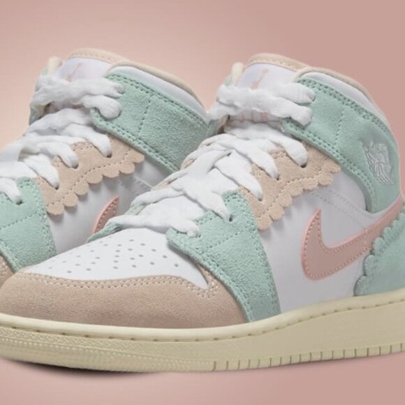 Jordan Other - Jordan 1 Mid Pink Oxford Jade Ice - Size 3Y